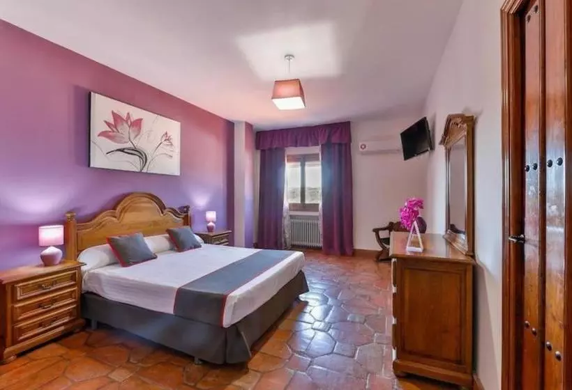 Отель Hostal Alfonso Xi