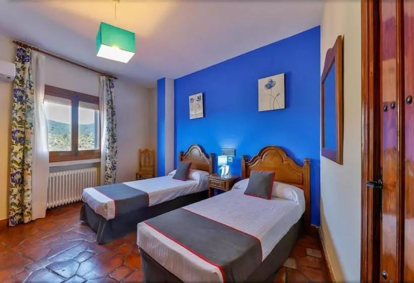 Отель Hostal Alfonso Xi