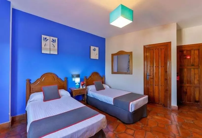 Отель Hostal Alfonso Xi