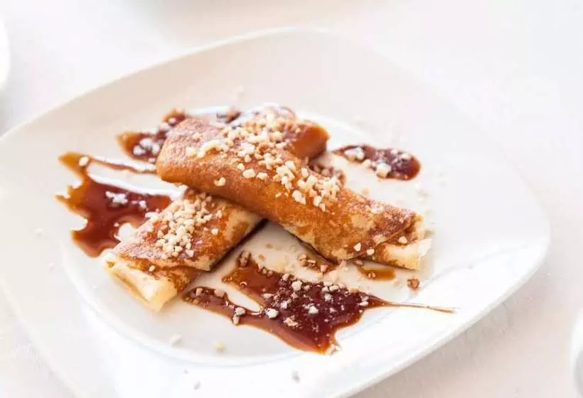 هتل Hostal Antolín