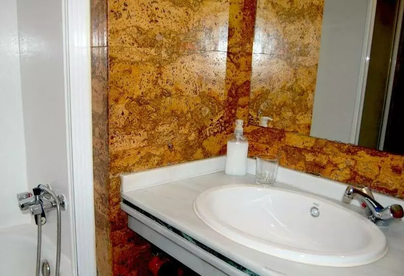 בית מלון כפרי Hostal Charo Ii