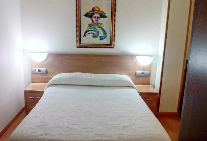 فندق Hostal Del Carmen