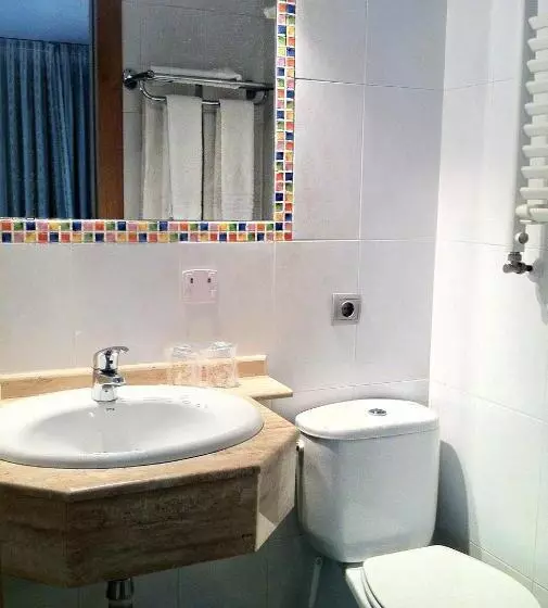 فندق Hostal Del Carmen