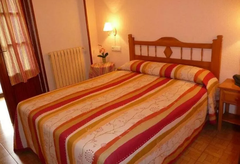 ホテル Hostal Gogar