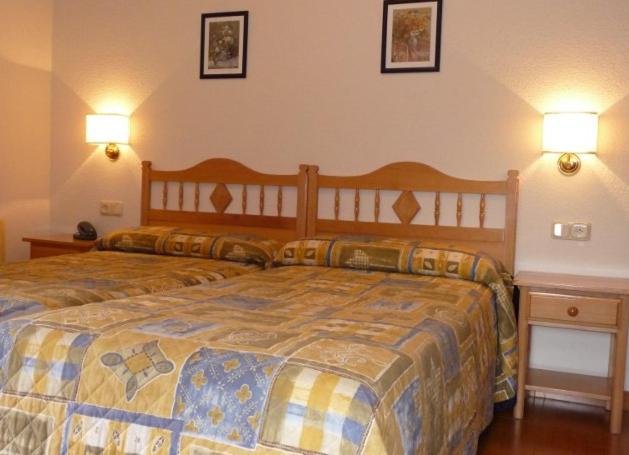 فندق Hostal Gogar