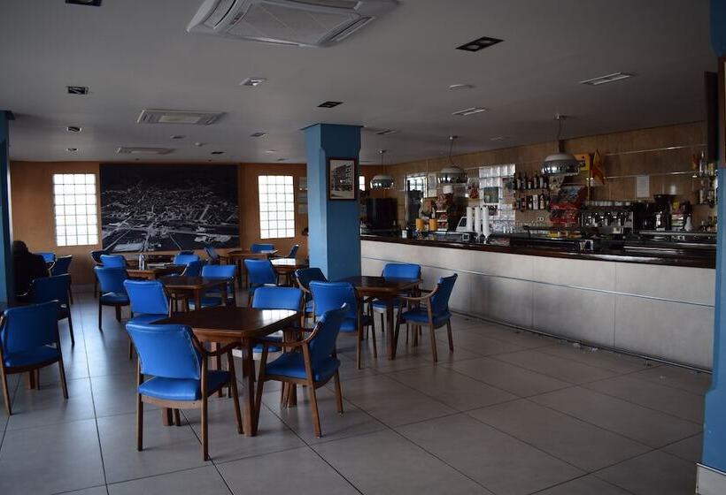 Отель Hostal La Bamba