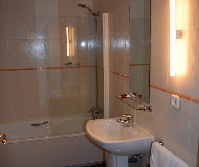 Отель Hostal La Bamba