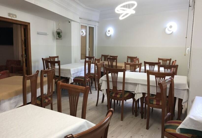 هتل Hostal La Mexicana