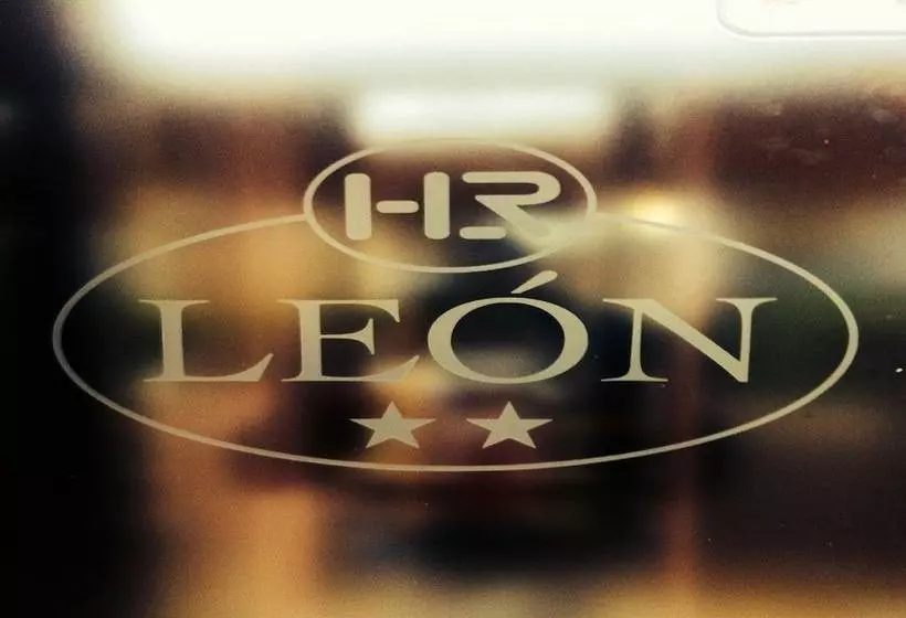 호텔 Hostal León