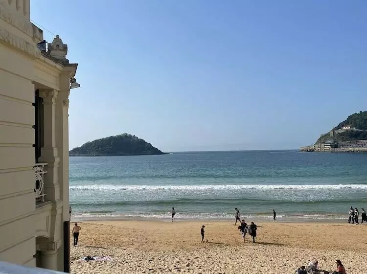 酒店 Pensión Artea