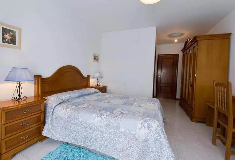 فندق Restaurante Xaneiro