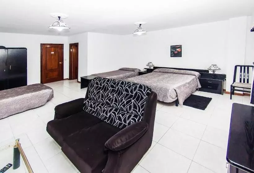 فندق Restaurante Xaneiro