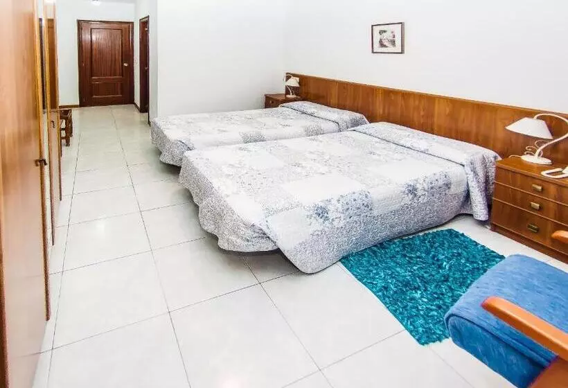 فندق Restaurante Xaneiro