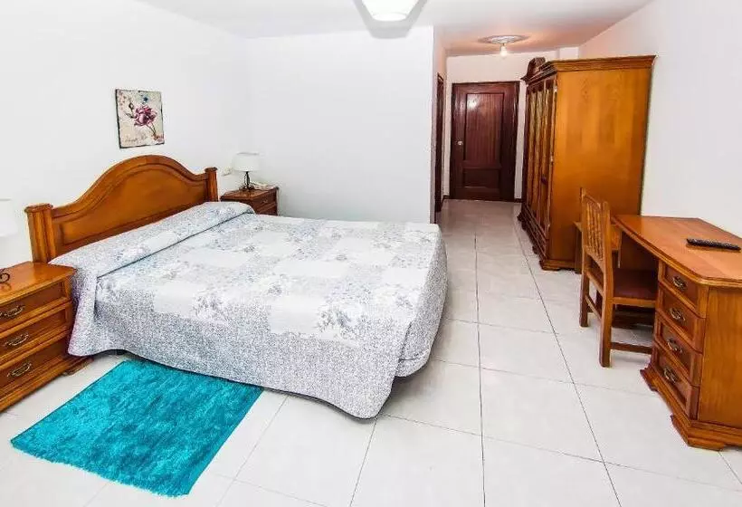 فندق Restaurante Xaneiro