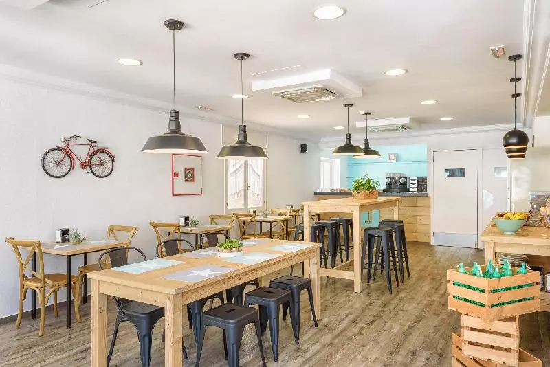 Hostal Jume  Urban Rooms