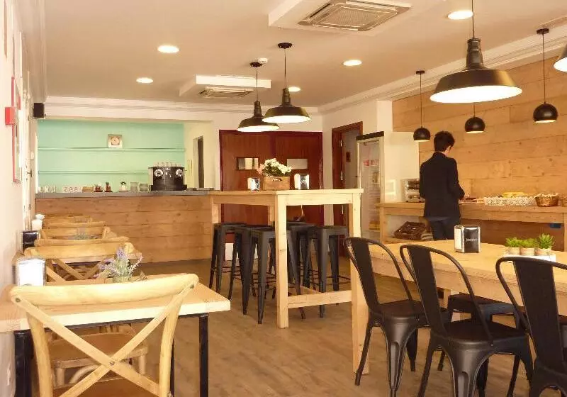 Hostal Jume  Urban Rooms