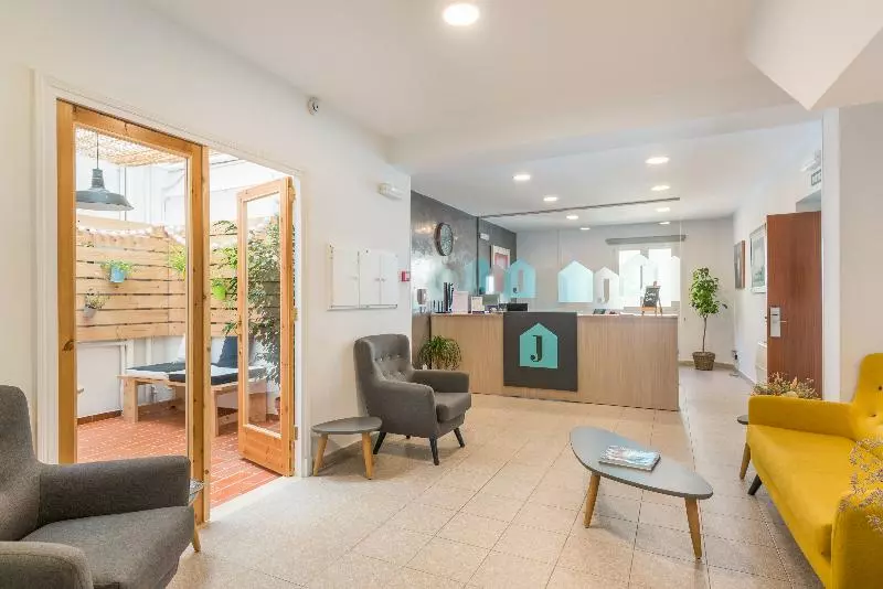 Hostal Jume  Urban Rooms