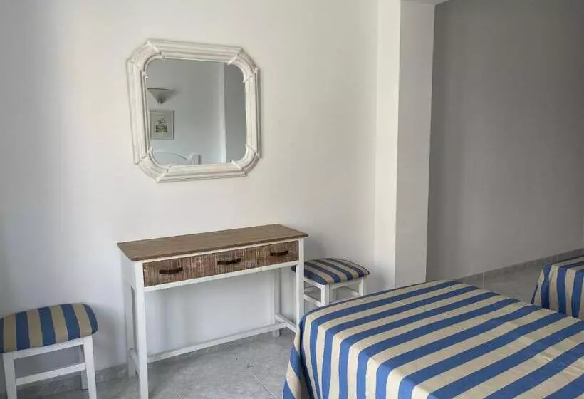 酒店 Hostal Can Gallu