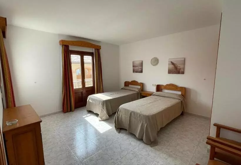 酒店 Hostal Can Gallu