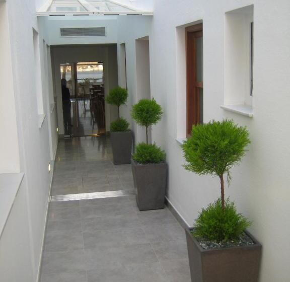 هتل Hostal La Palma