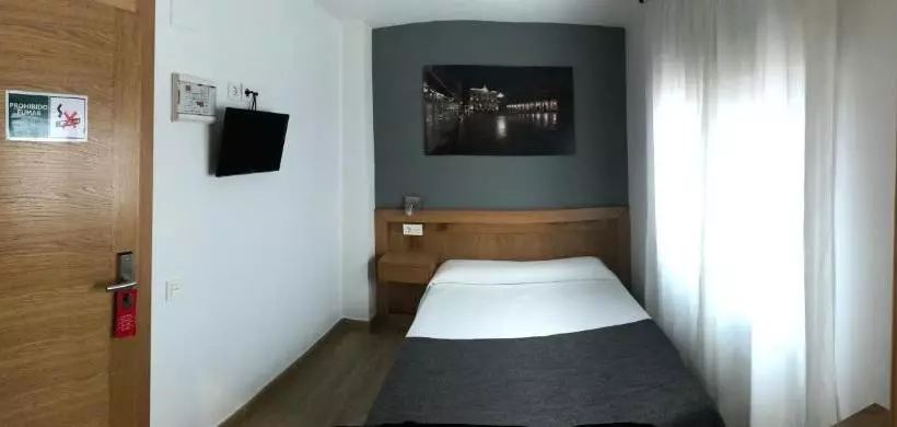 فندق Hostal Libertad