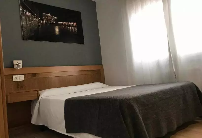 فندق Hostal Libertad