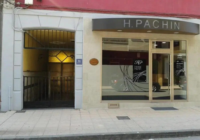 ホテル Hostal Pachin