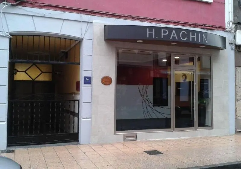 ホテル Hostal Pachin