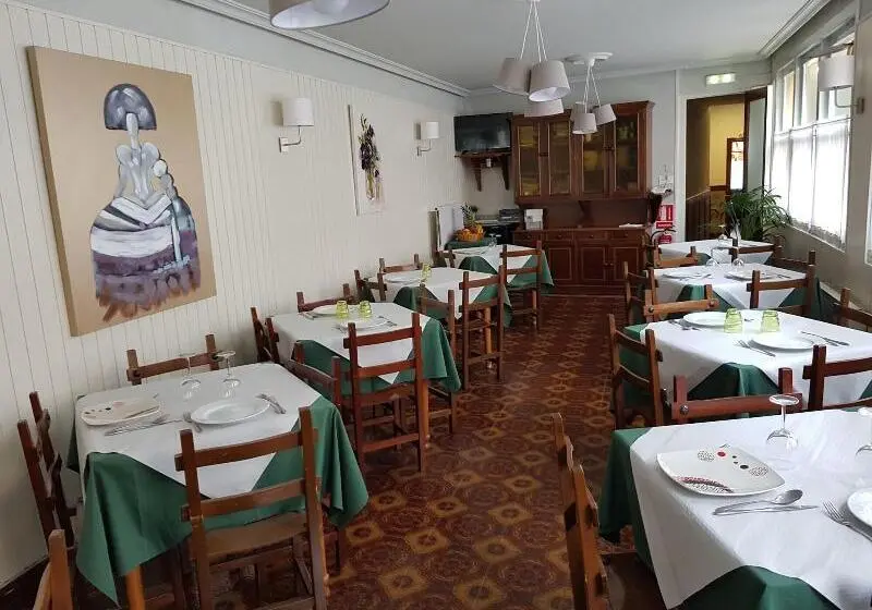 ホテル Hostal Pachin