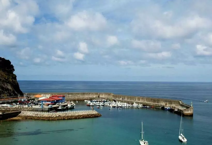 Hotel Lastres Miramar