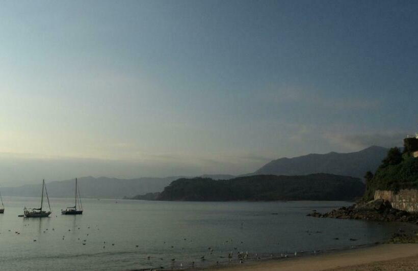 ホテル Lastres Miramar