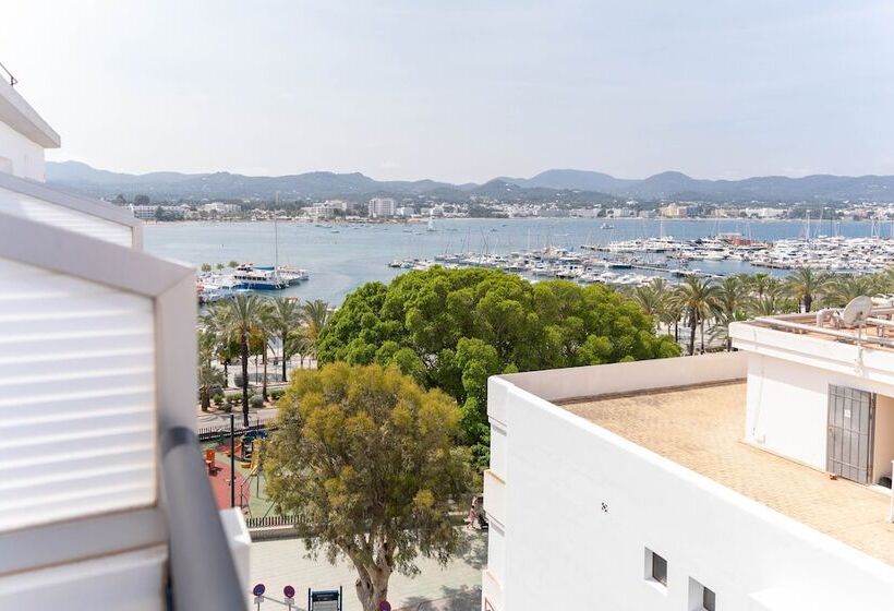 The Red Hotel Adults Only