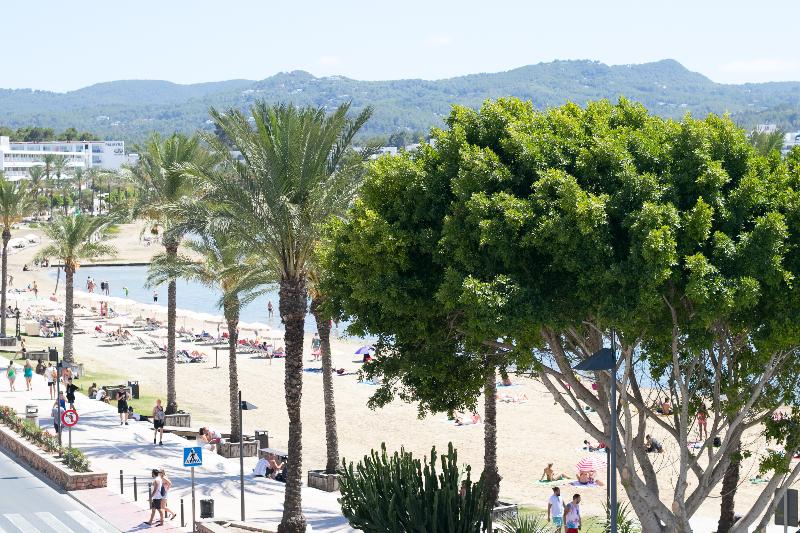 The Red Hotel Adults Only