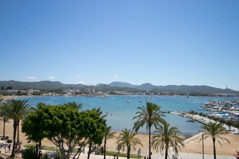 The Red Hotel Adults Only