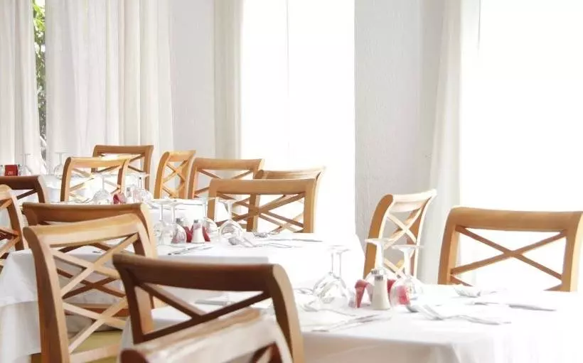 Отель Villa Ana