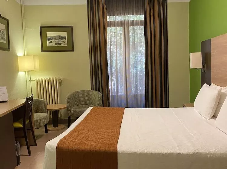 Hostal Ballesta