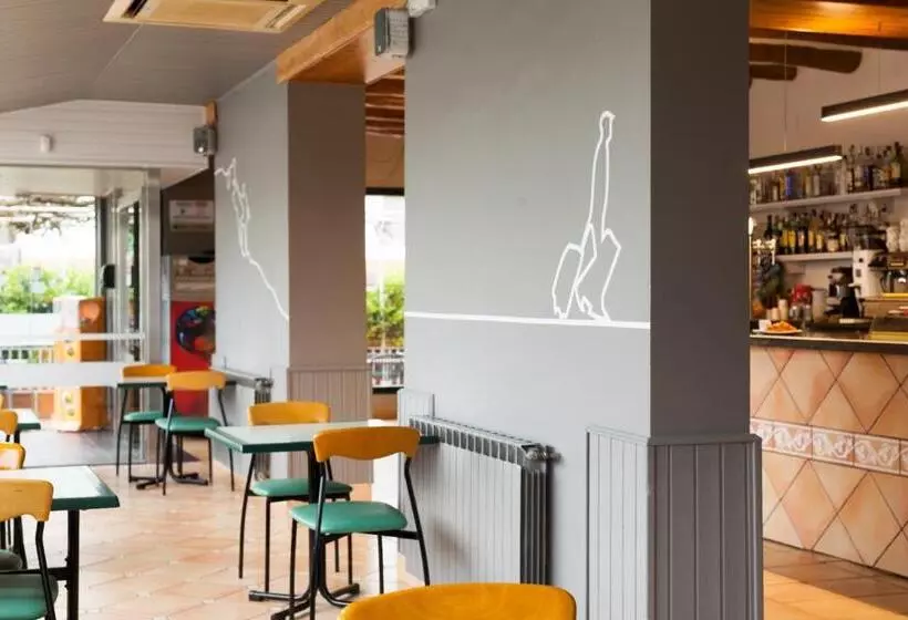 Hostal Restaurant Roma