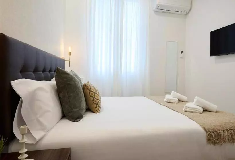 Hostal Zamorán  Madrid Centro Gran Vía Sol
