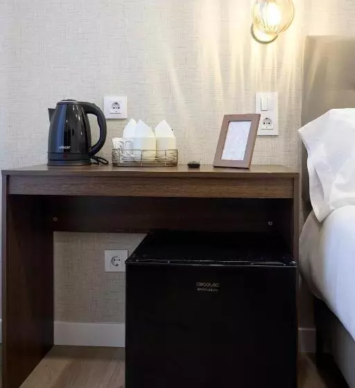Hostal Zamorán  Madrid Centro Gran Vía Sol