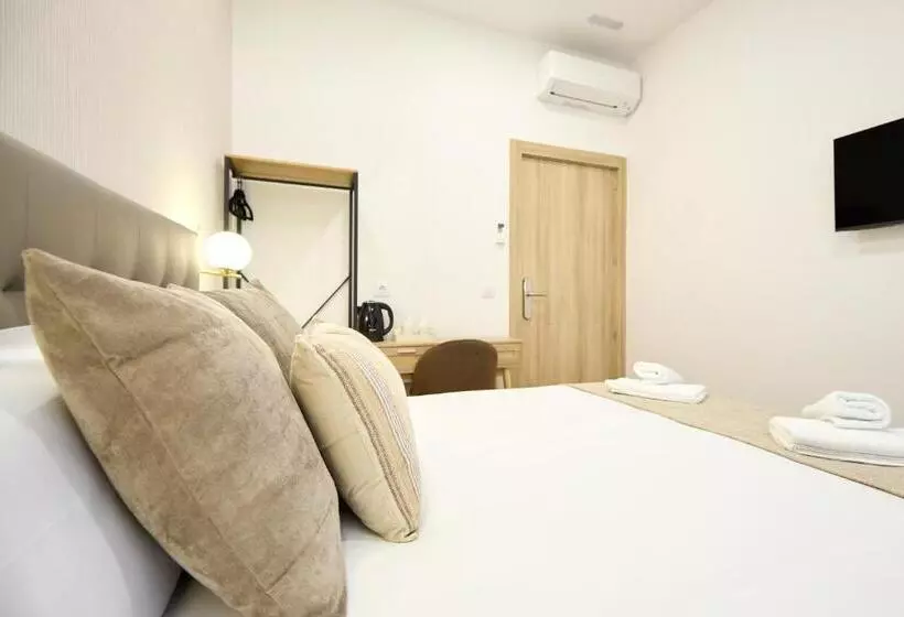 Hostal Zamorán  Madrid Centro Gran Vía Sol
