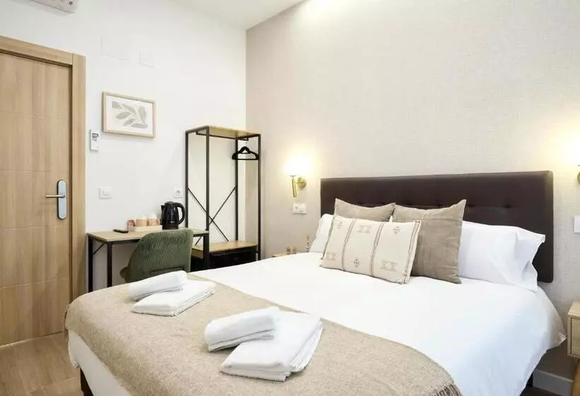 Hostal Zamorán  Madrid Centro Gran Vía Sol