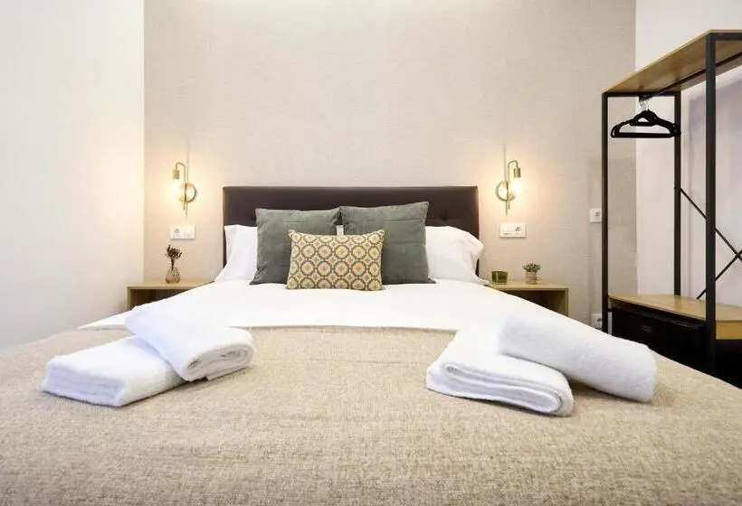 Hostal Zamorán  Madrid Centro Gran Vía Sol