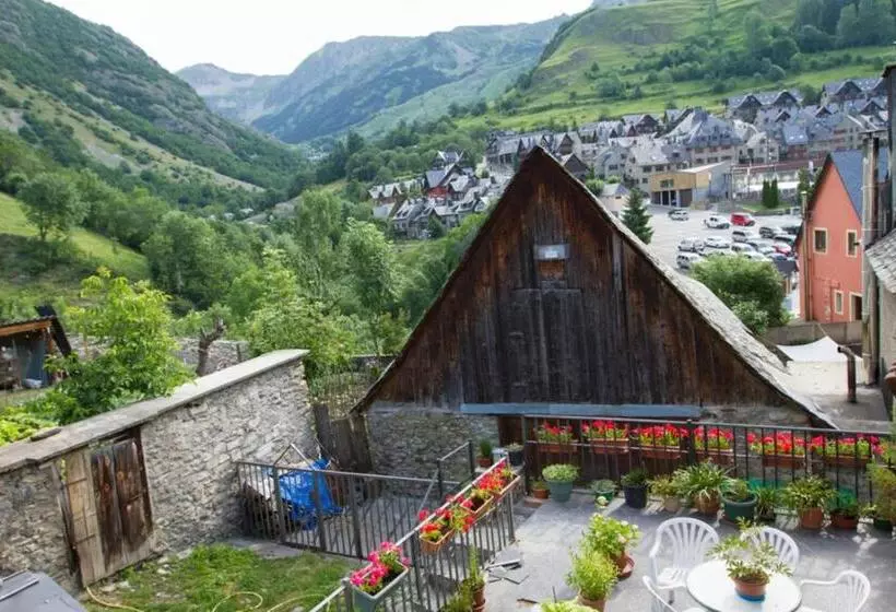 ホテル Hostal Aiguamog