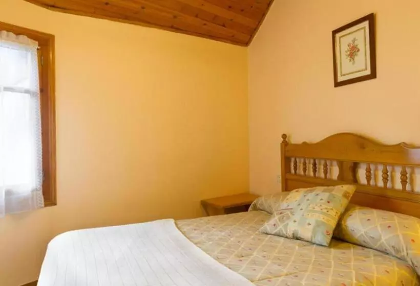 ホテル Hostal Aiguamog