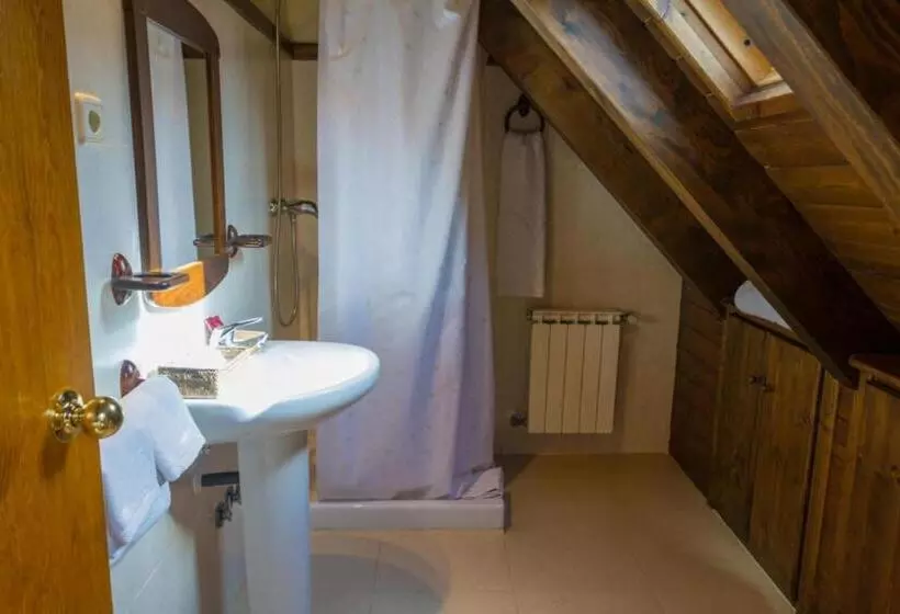 ホテル Hostal Aiguamog