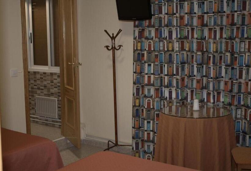 فندق Hostal Casa Juan