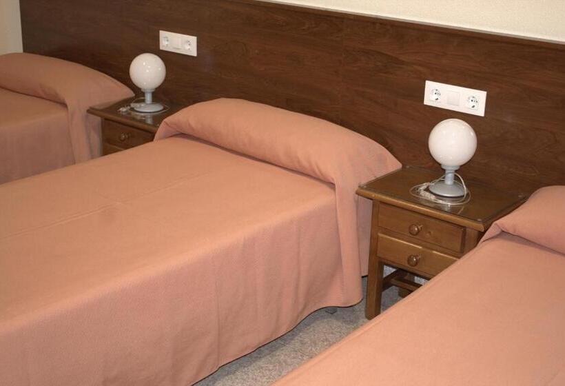 فندق Hostal Casa Juan