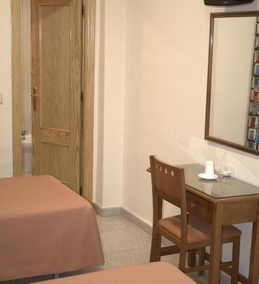 فندق Hostal Casa Juan