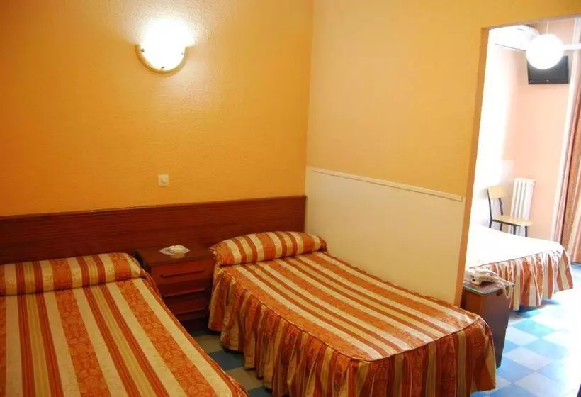 ホテル Hostal La Perla Asturiana