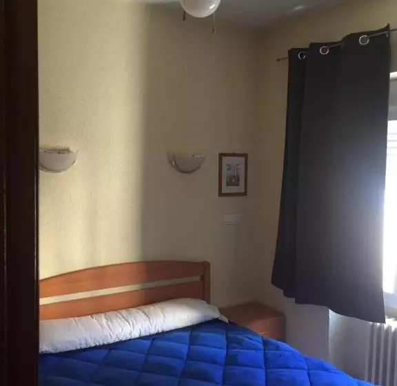 בית מלון כפרי Hostal Rosales